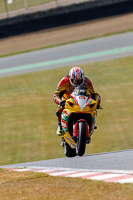 brands-hatch-photographs;brands-no-limits-trackday;cadwell-trackday-photographs;enduro-digital-images;event-digital-images;eventdigitalimages;no-limits-trackdays;peter-wileman-photography;racing-digital-images;trackday-digital-images;trackday-photos